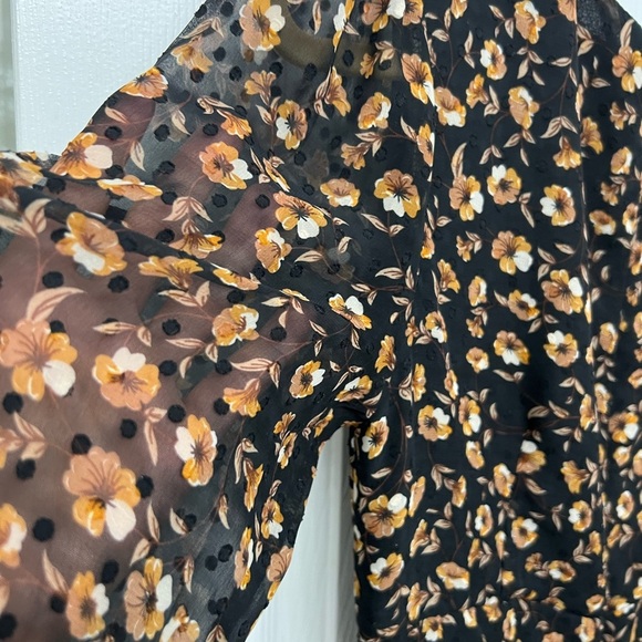 Worn once. Storia Mini Dloral Dress with Sheer Sleeves. - Picture 3 of 5